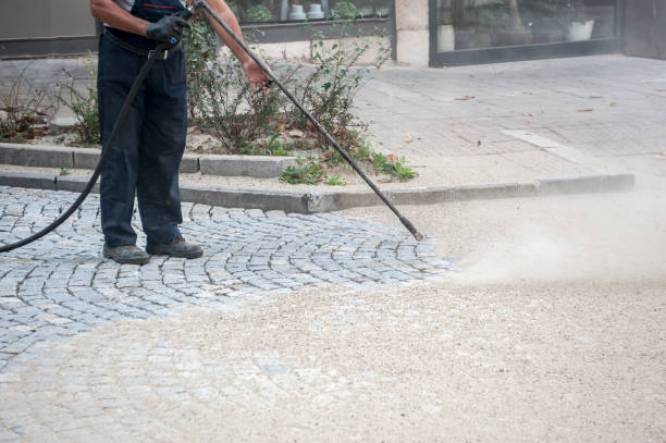 Best Graffiti Removal  in Brookings, OR